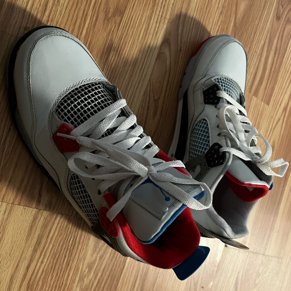 Jordan4 retro used good condition